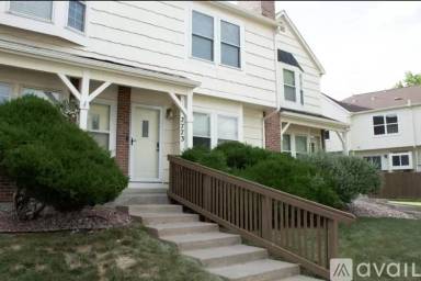 Main picture of 7773 S Steele St