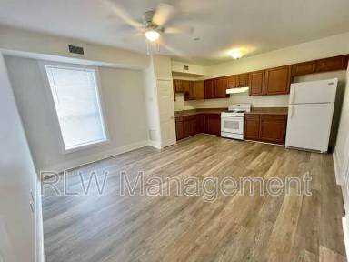 Main picture of 9 N Central Ave