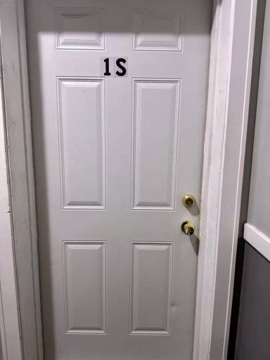Main picture of 601 Delaware St