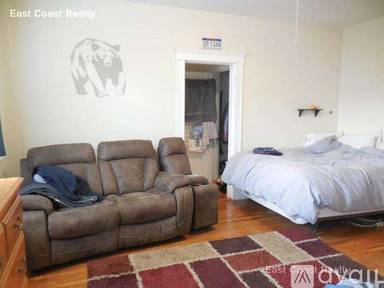 Main picture of 228 Kelton St
