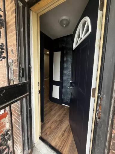 Main picture of 1639 S Homan Ave