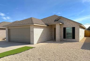 Main picture of 2023 Kenwood Ave