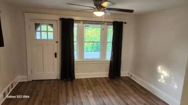 Main picture of 16108 Parkgrove Ave