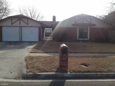 Main picture of 1704 Sunset St