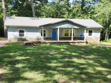 Main picture of 401 McKenzie Dr