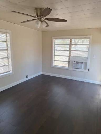 Main picture of 3954 Burlington Ave N