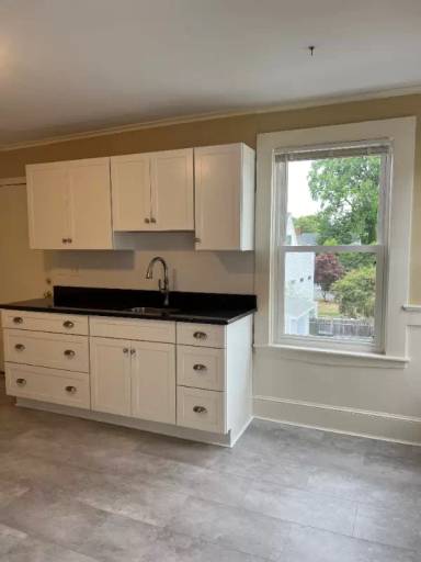 Main picture of 16 Franklin Pl