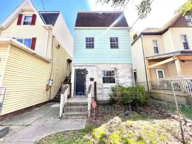 Main picture of 542 5th Ave