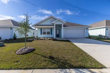 Main picture of 21902 Aleutian Ave