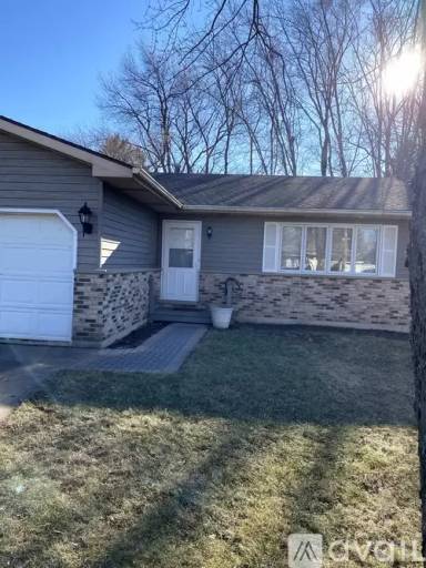 Main picture of 10339 W Yale Ave