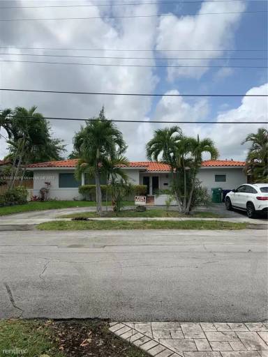 Main picture of 21260 NE 23rd Ave