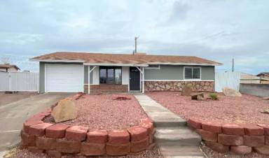 Main picture of 900 Meyers Ct