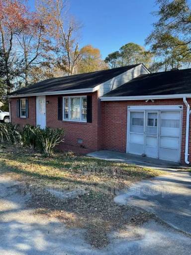 Main picture of 1092 Kempsville Rd