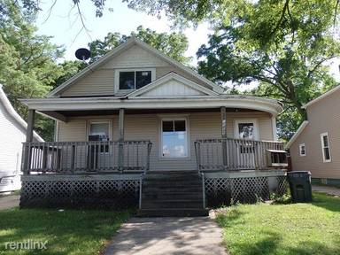 Main picture of 1089 Michigan Ave