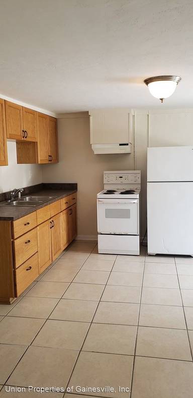 Main picture of 1019 NW 6th Pl