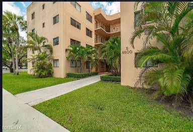 Main picture of Horizons West Condo