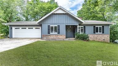 Main picture of 13 Tavistock Dr