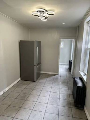 Main picture of 2059 E Clementine St