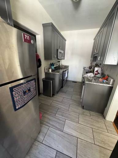 Main picture of 1021 Queen City Ave