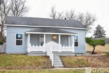 Main picture of 229 W 2nd St