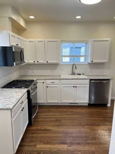 Main picture of 2611 Pine St