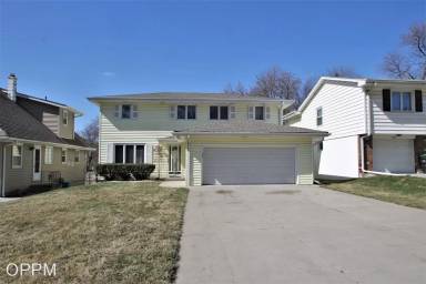 Main picture of 3742 S 48th Ave