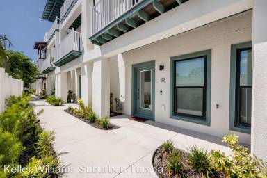 Main picture of 946 Highland Ave