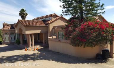 Main picture of 2421 Royal Crest Dr