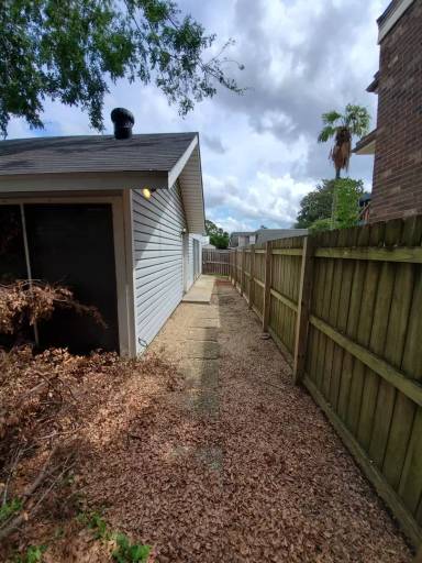 Main picture of 803 Fox Run Ave