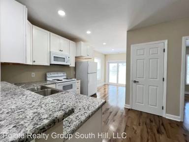 Main picture of 150 Elm Hill Dr