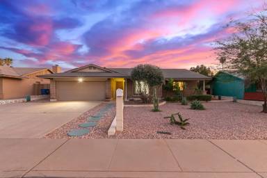 Main picture of 2117 E Oxford Dr