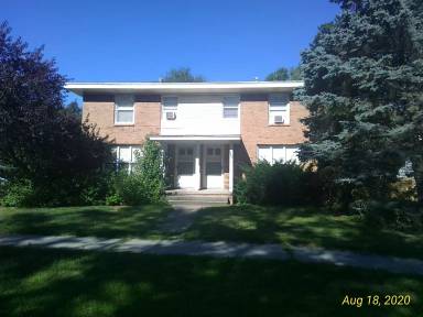 Main picture of 960 Columbia Ave