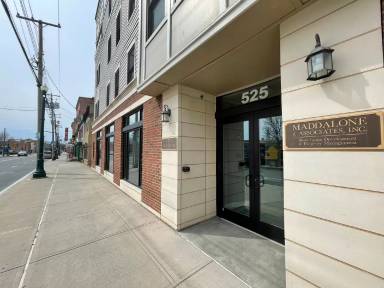 Main picture of 525 Union St