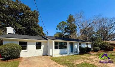 Main picture of 105 Miller Ct