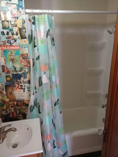 Main picture of 907 S State St