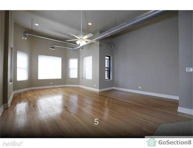 Main picture of 6901-17 S Paxton Ave & 2211-17 E 69th St Apartments