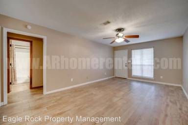 Main picture of 8 Dallas Ln