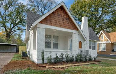 Main picture of 985 N Willett St