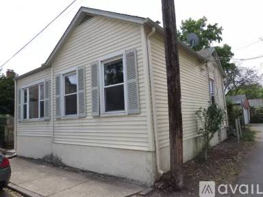 Main picture of 935 Ebner St