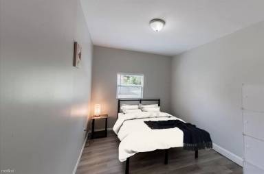 Main picture of 2316 Redbrook Dr