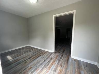 Main picture of 642 N Elm St
