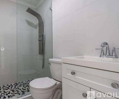 Main picture of 21323 NW 39th Ave