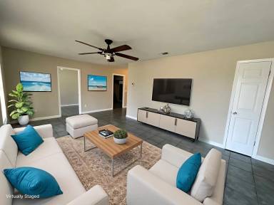 Main picture of 517 Floral Dr