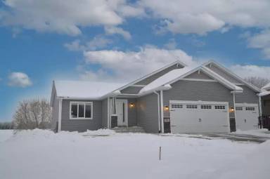 Main picture of 912 Palm Cir