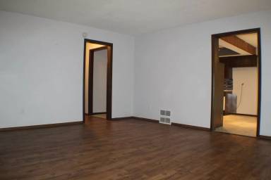 Main picture of 628 Moraine Ave