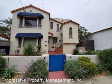 Main picture of 303 Walnut Ave