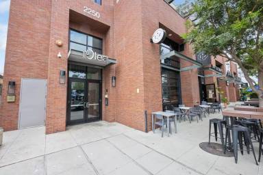 Main picture of 2250 India St Apartments