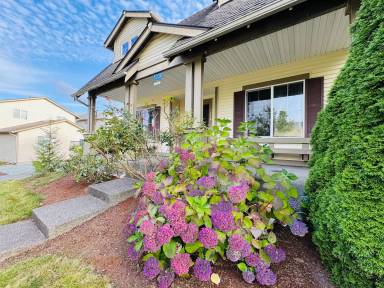 Main picture of 5330 Larrabee Way