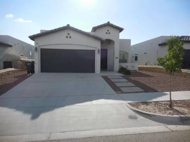 Main picture of 229 Earle Pl