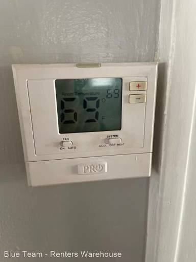 Main picture of 6313 W Chambers St